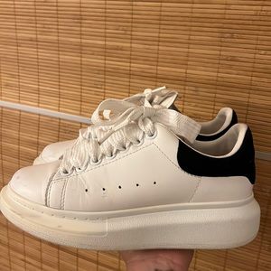 Alexander McQueen - Oversized low-top sneakers